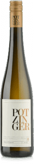 Eine hohe, schlanke Weinflasche mit goldenem Verschluss und weißem Etikett trägt in großen Buchstaben die Aufschrift "POTZINGER". Sie enthält den 2015 Traminer Grosse Cuvee Kaltenegg (0,75l), gefüllt mit hellem Wein.