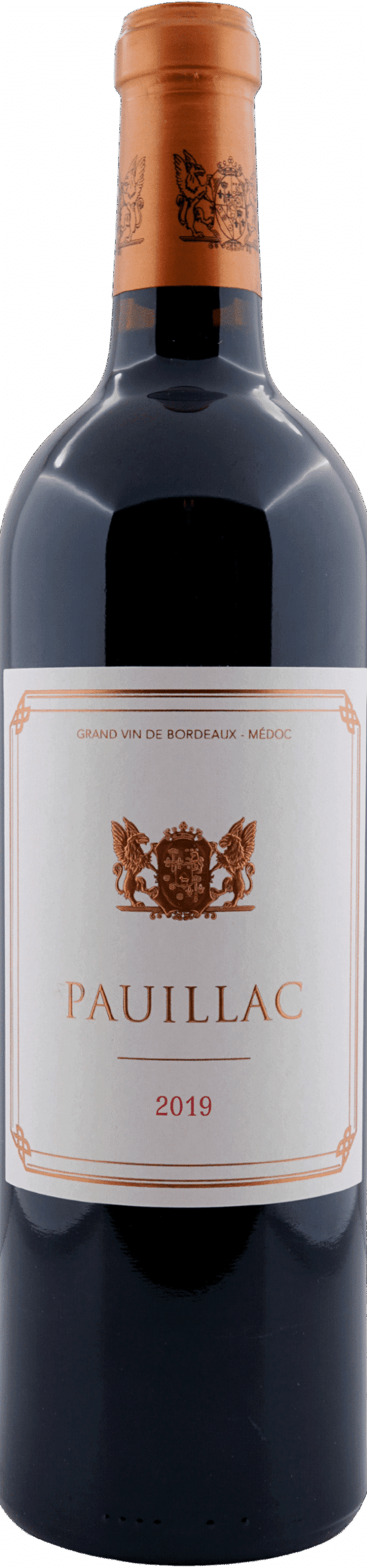 Eine Flasche Chateau Pichon Longueville 2019 Pauillac Rouge mit einem weiß-goldenen Etikett mit Wappen und kupferfarbener Folie an Hals und Korken.