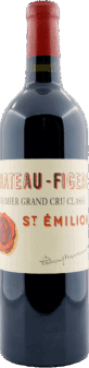 Eine Flasche des Rotweins Château-Figeac | 2018 Rouge mit cremefarbenem Etikett, roten und goldenen Akzenten und rotem Folienverschluss.
