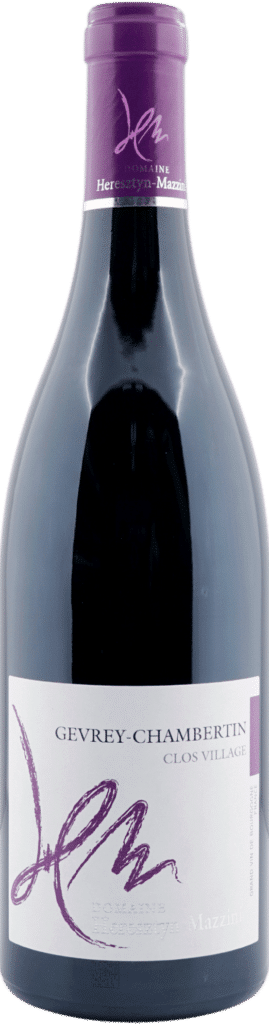 Eine Flasche Heresztyn Mazzini 2020 Gevrey Chambertin Vielles Vignes Cuvée Les Jouises, mit violetten und weißen Akzenten und einer stilisierten Unterschrift auf dem Etikett. Der lilafarbene Verschluss hat einen passenden Text.