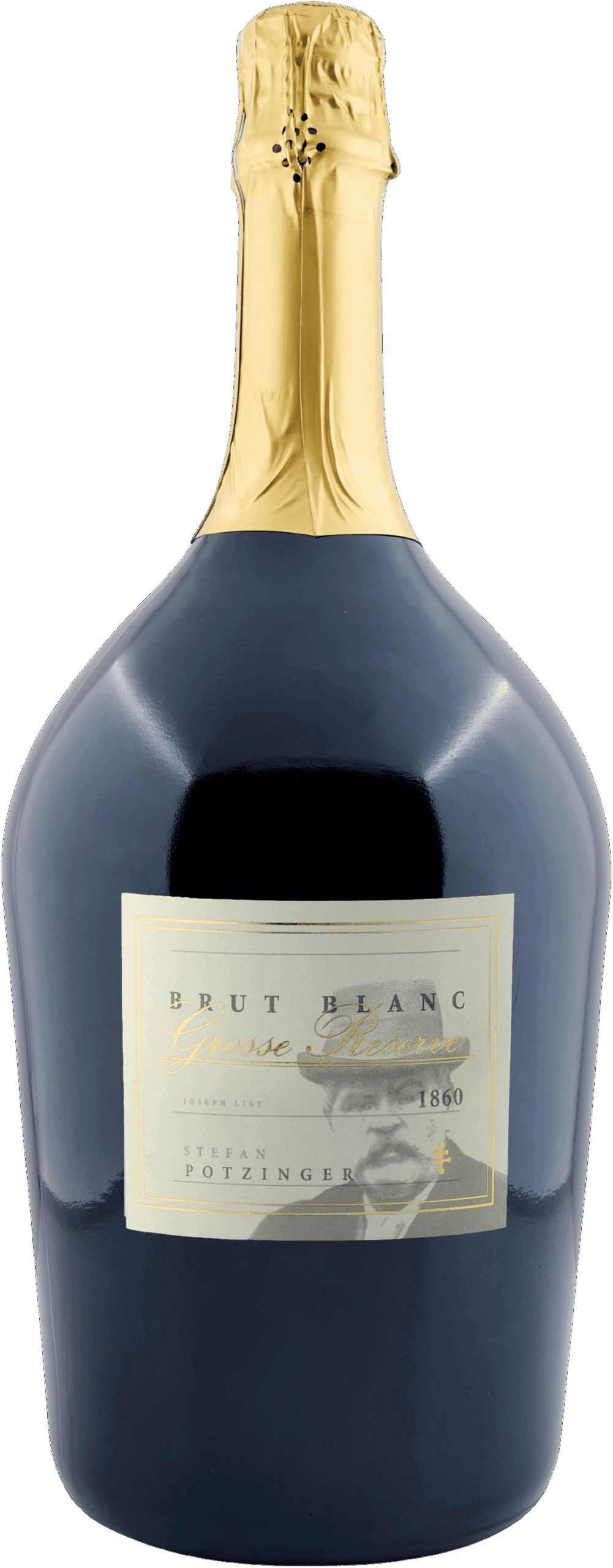 Eine große dunkle Weinflasche mit einem mit Goldfolie umwickelten Hals und einem cremefarbenen Etikett mit der Aufschrift "Sekt Brut BLANC Grosse Reserve Steiermark g.U. (1,5L Magnum)" steht aufrecht vor einem schlichten Hintergrund.