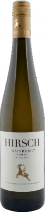 Hohe grüne Weinflasche mit goldener Kappe und weißem Etikett mit der Aufschrift "Hirsch | 2023 Riesling Ried Zöbinger Gaisberg 1ÖTW Kamptal DAC", mit einer Zeichnung von zwei Hirschen am Boden.