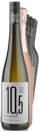 Sechs Weinflaschen in einer Reihe, mit dem "Steirer Paket | 6 Fl. | INKL. VERSAND*".